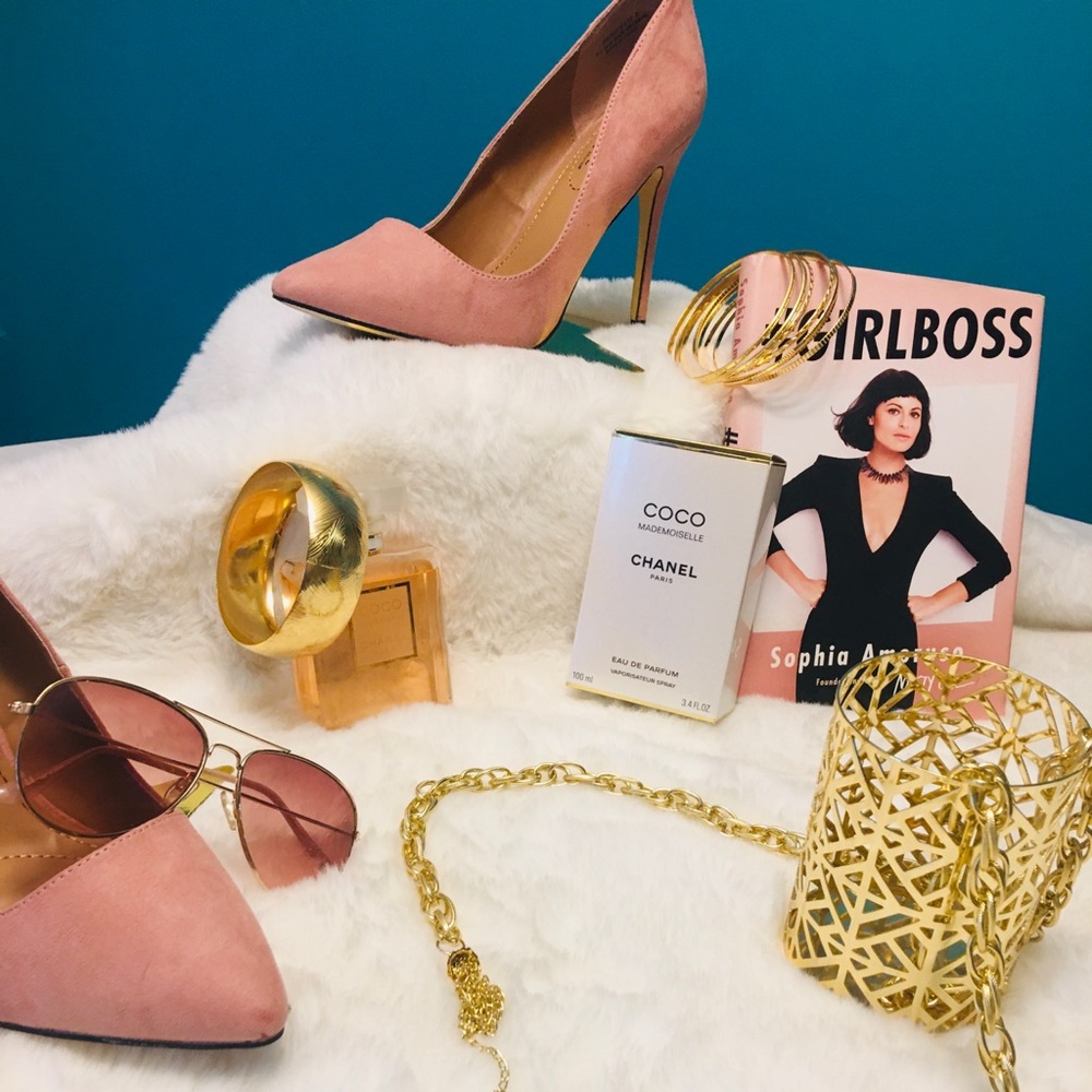 Mauve blush pumps